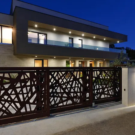 Pieron Holiday home *