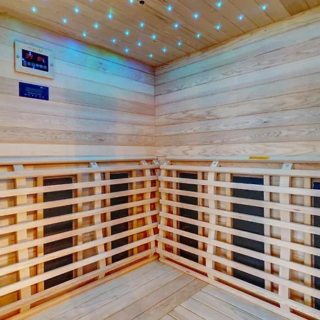 Holiday home Gorgeous In With Sauna *